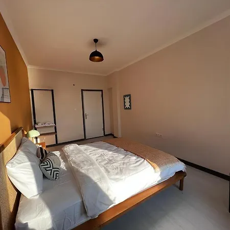 Apartment Wonder Homes 7-4br, 2ba Astounding Seaview Karakoey *