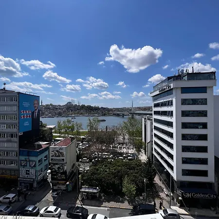 Wonder Homes 7-4br, 2ba Astounding Seaview Karakoey Istanbul