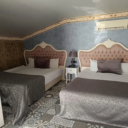 Leyenda Boutique Aparthotel 3*