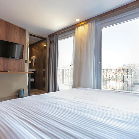 Arach Harbiye Otel İstanbul