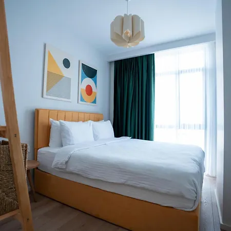 Aparthotel Bird Nest *
