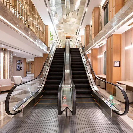 Ramada Plaza By Wyndham Center Hotel 5*