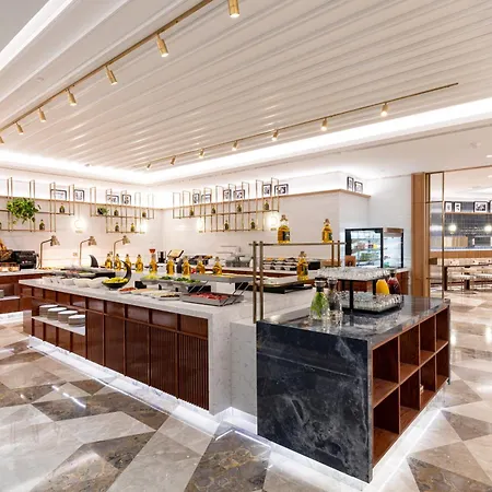 Ramada Plaza By Wyndham Center Estambul
