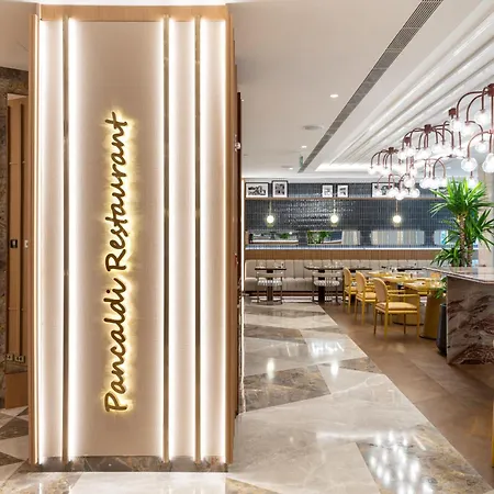Hotel Ramada Plaza By Wyndham Center
