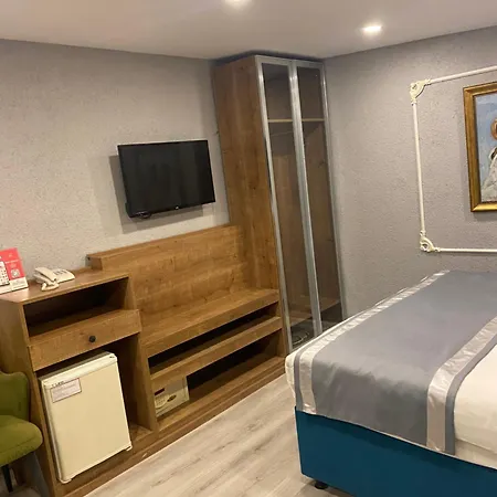 Hotel Mara 3*