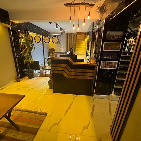 Hotel Grand Taksim 3*