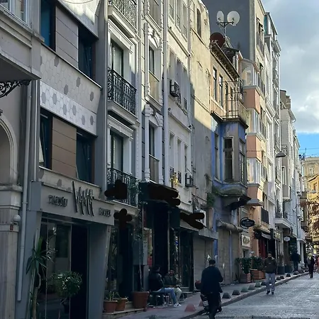 Vama Taksim B&B