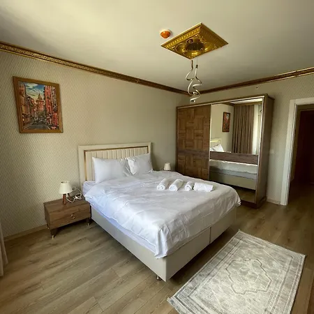 King Panorama Hi9 Apartment