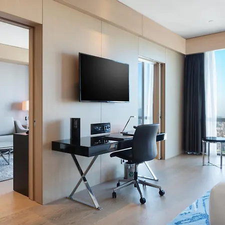 Wyndham Grand Levent & Conference Center Hotel 5*