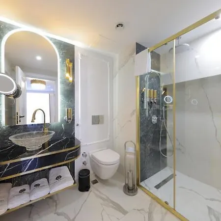 Golden Horn Hotel