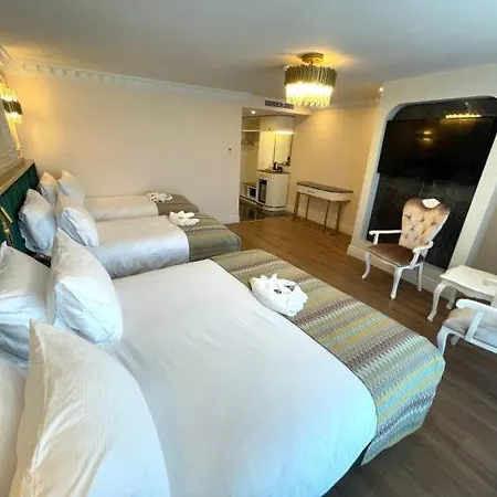 Golden Horn Hotel