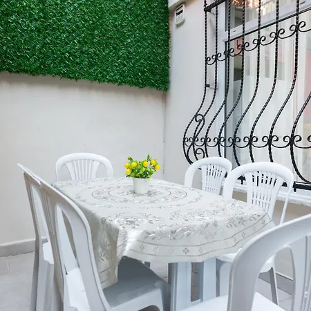 Bright Duplex Aparthotel