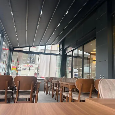 E5 Park Hotel 3*