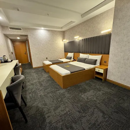 E5 Park Hotel