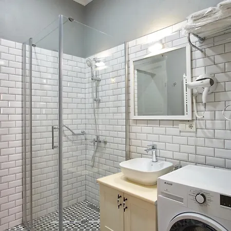 Nostalgic & Comfortable Historical Home! 빌라