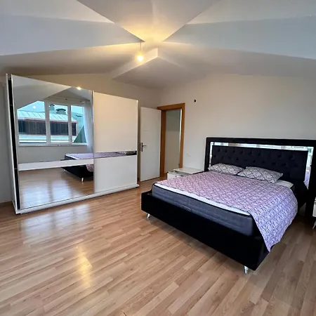 Aile Icin Uygun Bueyuek Merkezi Apartamento *