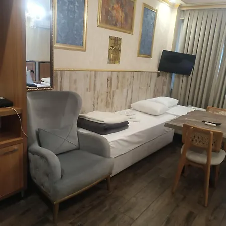 Maranda Hotel 3*