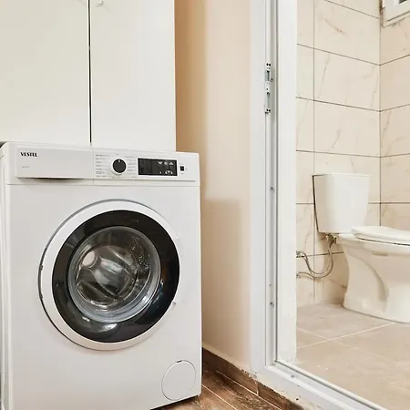 Apartment Stunning 3br 3bathroom 3ac Near Metro D6 *