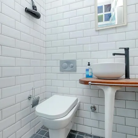 Cosy 2-bedroom Istanbul