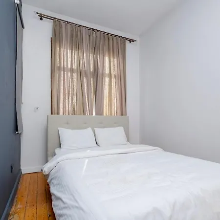 Cosy 2-bedroom Apartment Istanbul