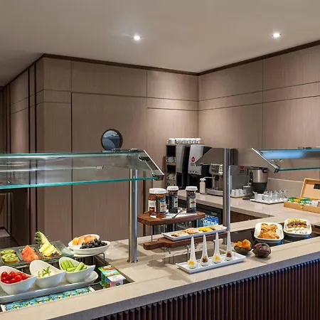 Renaissance Polat Hotel