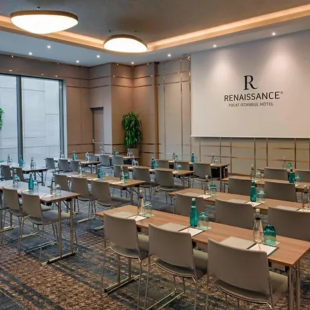 Hotel Renaissance Polat