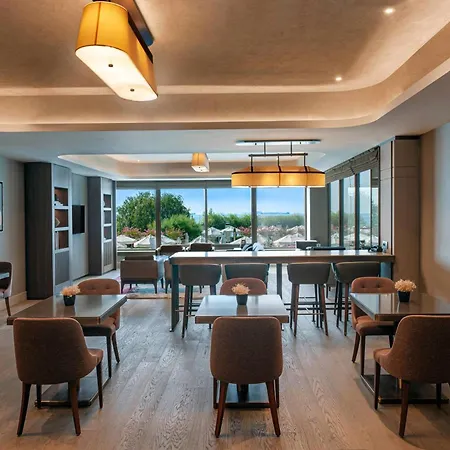 Renaissance Polat Hotel