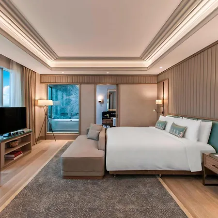 Hotel Renaissance Polat