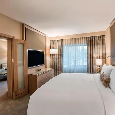 Renaissance Polat Hotel 5*