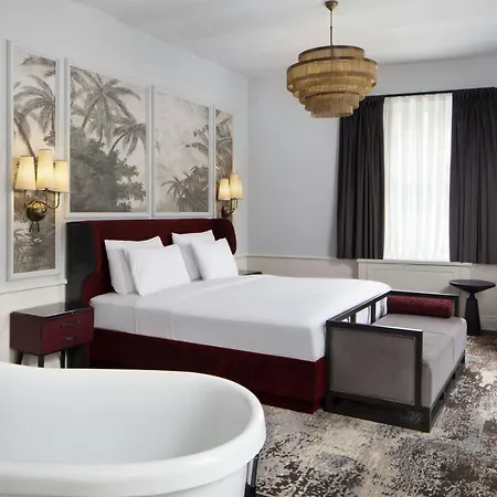 Adahan Decamondo Pera, Autograph Collection Hotel 5*