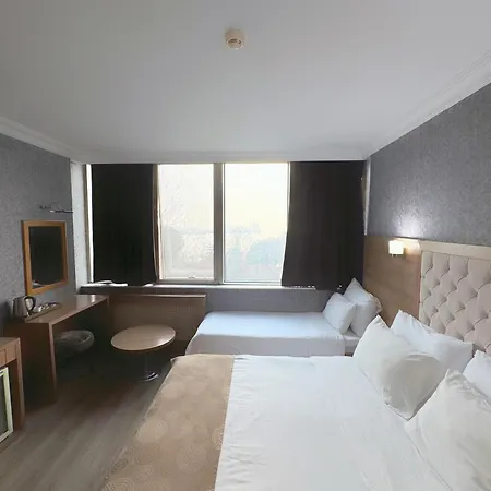 Hotel Lounge