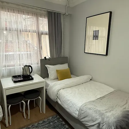 Lonca House Apartment *