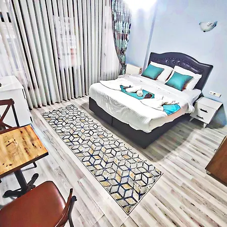 Apartahotel Taksim Rozenda *