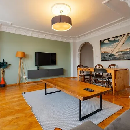 Apartment 3-bedroom Istanbul