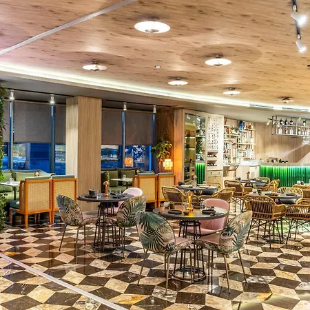 Opera Bosphorus - Preferred And 4* Istanbul