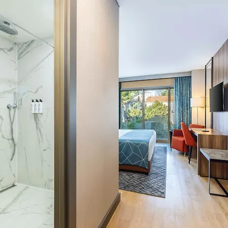 Opera Bosphorus - Preferred And 4* Istanbul