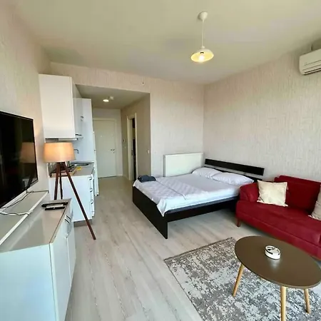Romantic Getaway Sea View At Kartal Apartament
