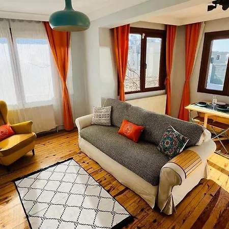 Golden Horn Hidden Haven *
