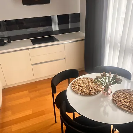 G Tower At Divan Near To Mimar Sinan Metro Station شقة