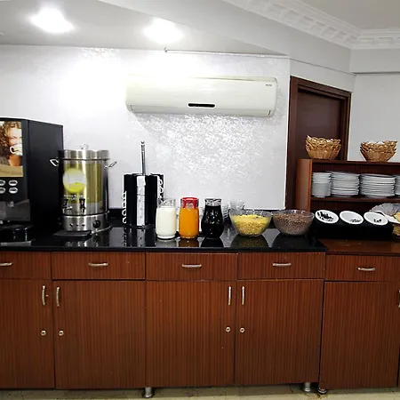 Lyon Hotel Istambul