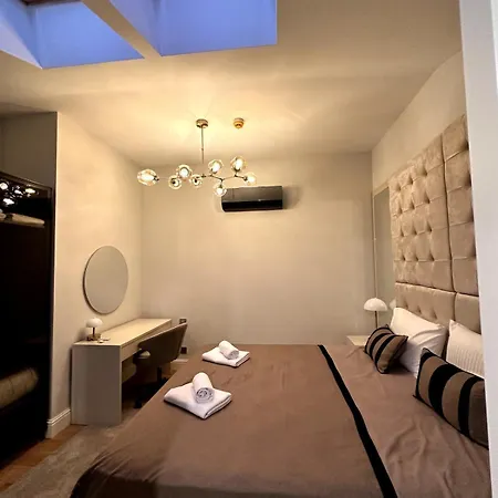 Sunlit Serenity Designer's Dream *