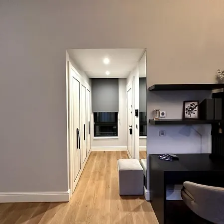 Sunlit Serenity Designer's Dream