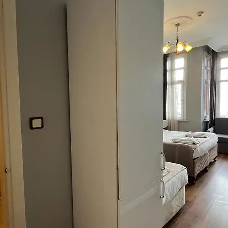 Tulip House Hotel