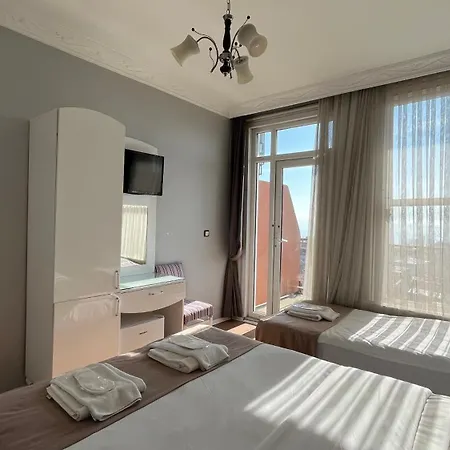 Hotel Tulip House 3*