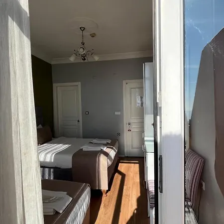 Tulip House 3*