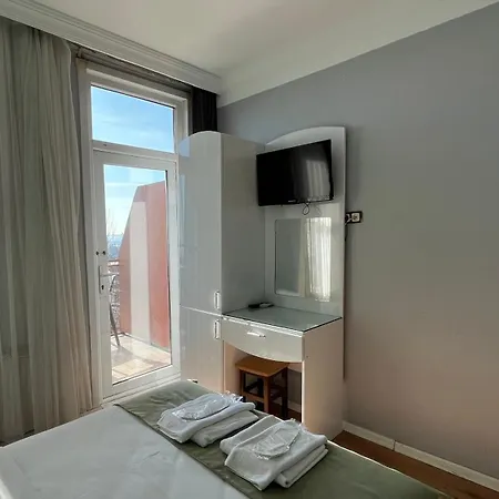 Tulip House 3*