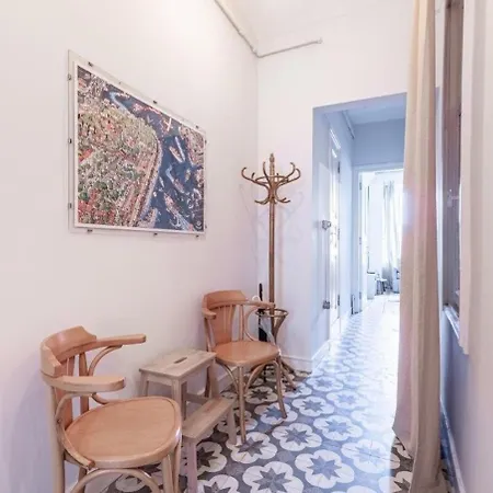 Bright Charming 2bd15bath Galatatower Home! #257 شقة *