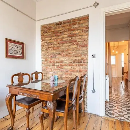 شقة Bright Charming 2bd15bath Galatatower Home! #257