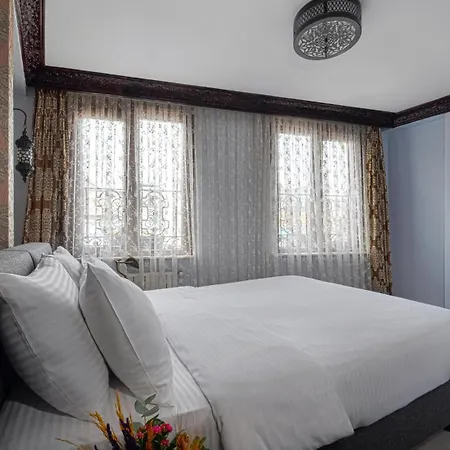 Mytra Hotel 3*