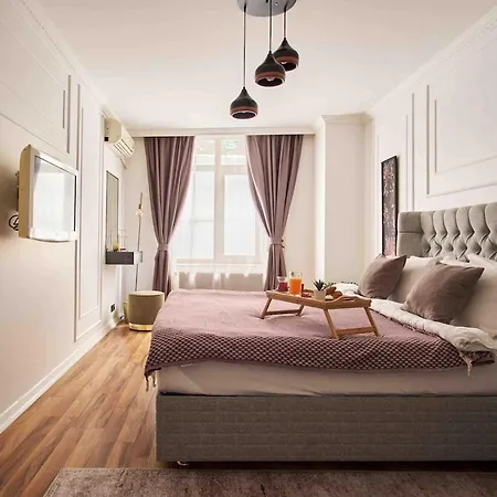 Gorgeous & Luxury In The Heart Of Sisli! İstanbul
